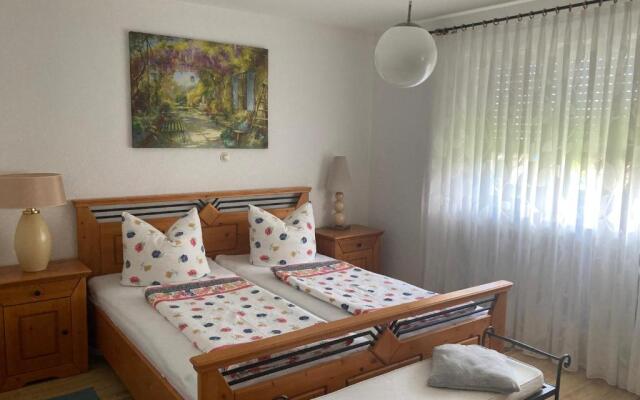 Schöne 80qm Ferienwohnung in ruhiger Lage