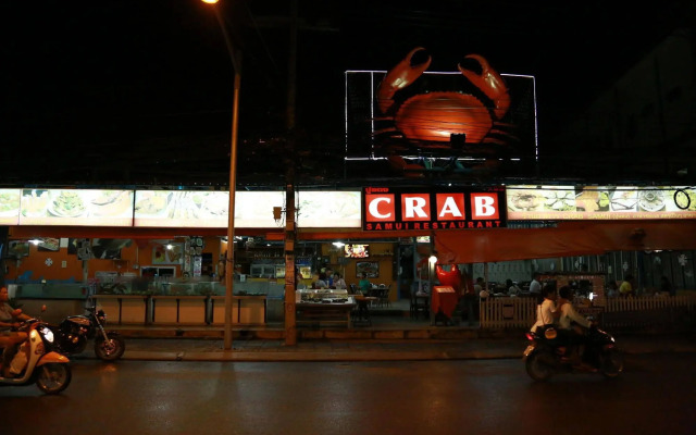 Ruang Thong Residence