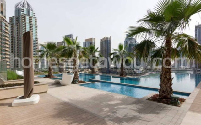 HomesGetaway- Lavish 2BR in Marina Gate1