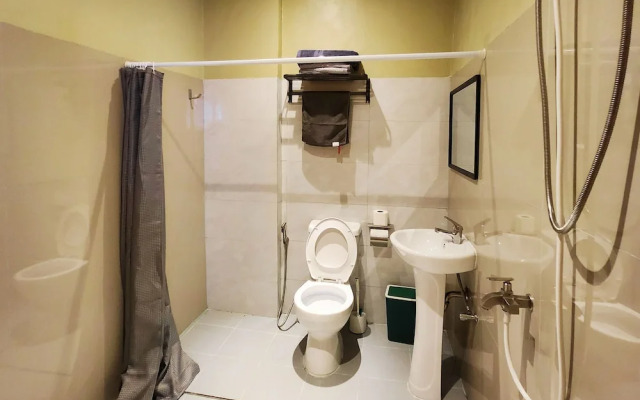 Freddo Studio Apartelle