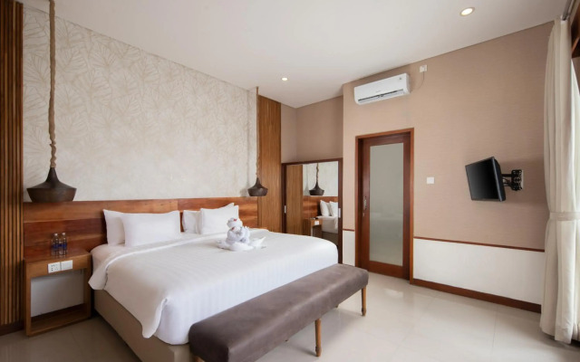 The Luxury Collection, Monaco Blu
