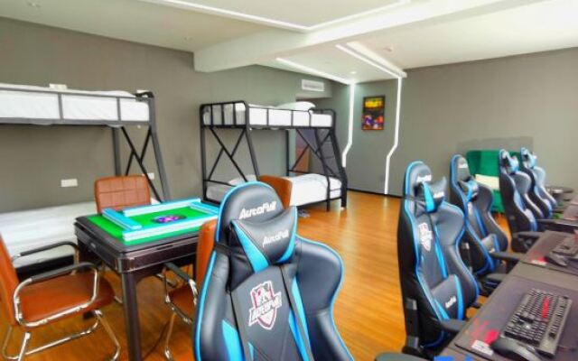 Pioneer·E-Sports Hotel (Ji'an Railway Station Jinggangshan University Branch)