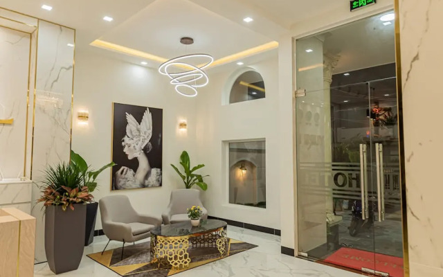 Yurii Hotel