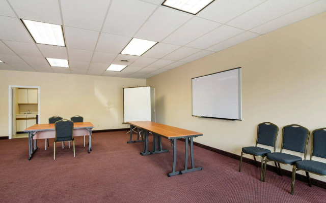 Quality Inn Lewisburg