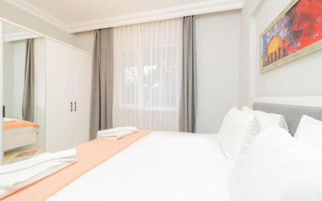 Vibrant Flat With Lovely Balcony in Muratpasa