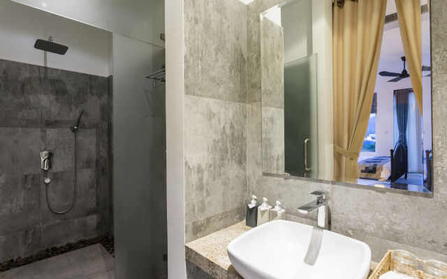 Boutique Kampot Hotel