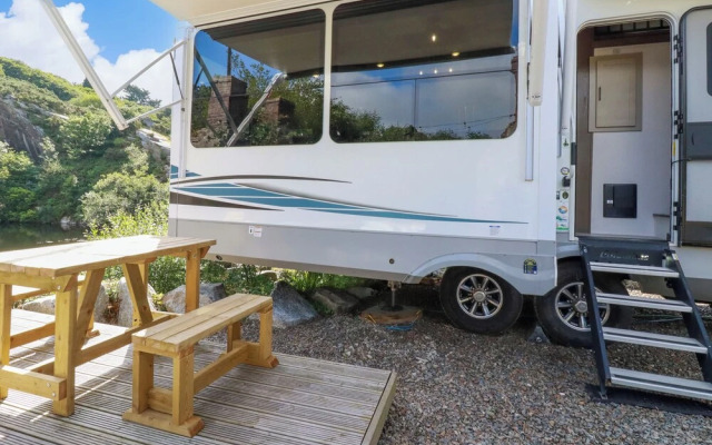 Tickeydoo, Tor Down Quarry