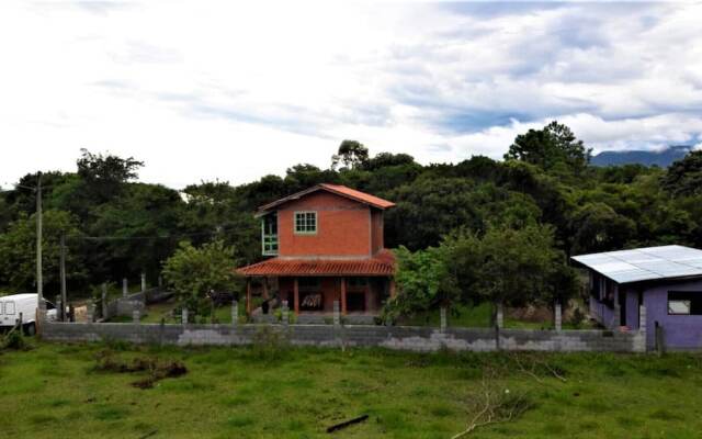 Casa com Piscina na Praia do Rosa