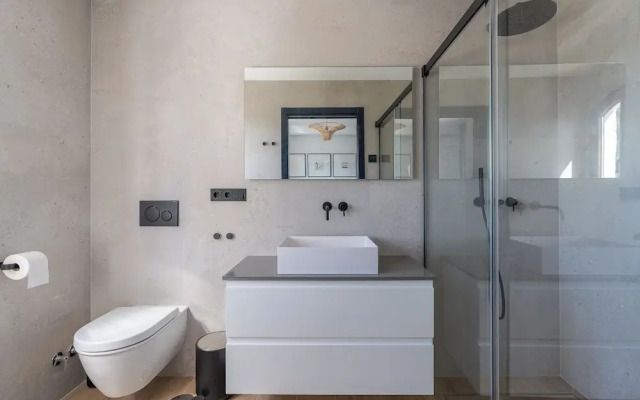 Luxury House With Private Heated Pool in Nerja!