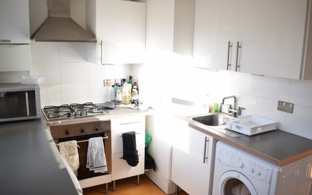 1 Bedroom Flat Sleeps 2 in Tufnell Park