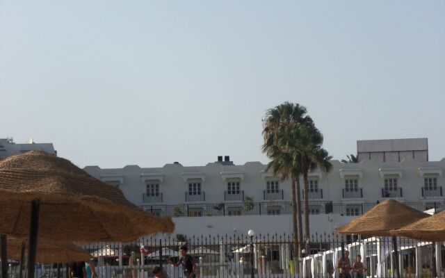 Freedom Hôtel Club