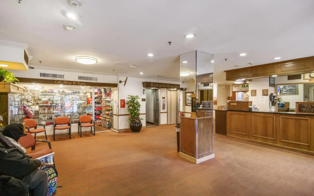 Hotel Harrington