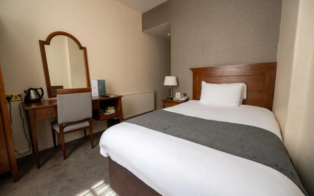Antelope Hotel by Greene King Inns