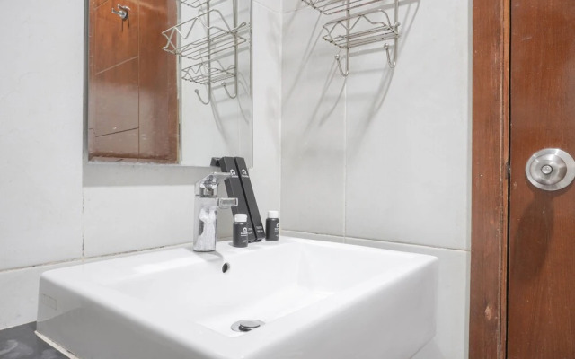 Strategic and Nice Studio Apartment at Capitol Park Residence By Travelio