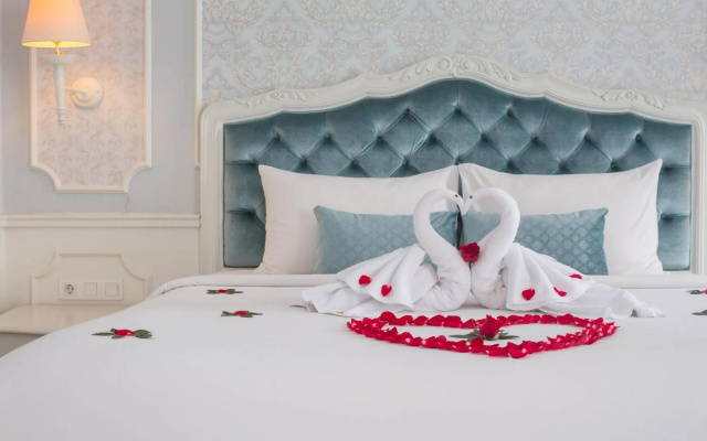 Grand Keisha Yogyakarta – Guest Rooms – Sleman
