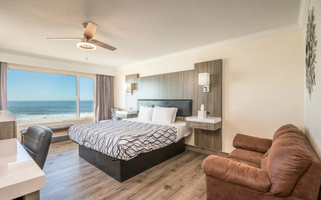 Sailor Jack's Oceanfront Inn