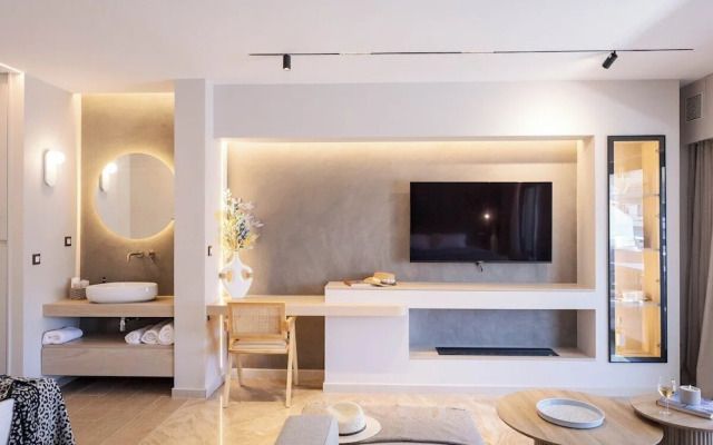 Kira Elegant City Nest