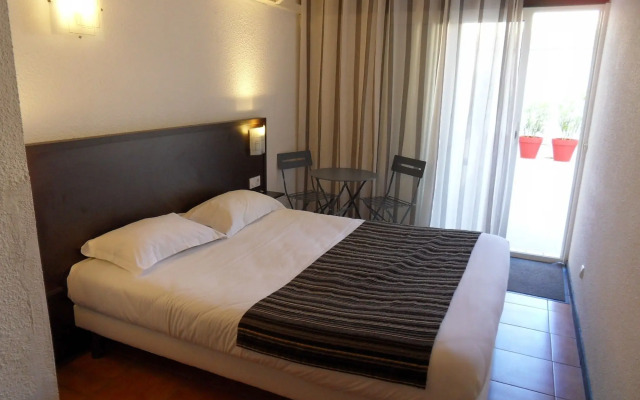 The Original City, Hotel Cap Maya, Palais des congrès