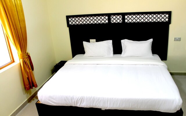 Super OYO 107 Ras Al Hadd Waves Hotel
