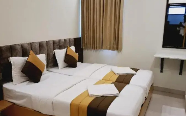 Hotel ABM Aura