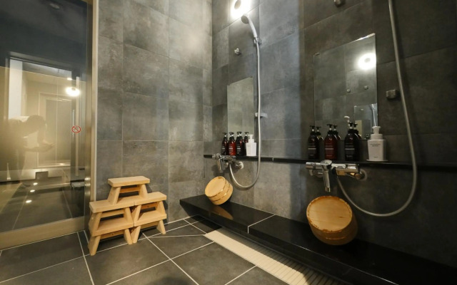 Kin Hotel
