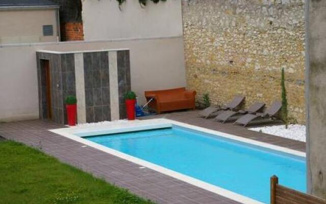 Logis Hotel Le Cheval Noir