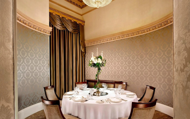The College Green Hotel Dublin, Autograph Collection