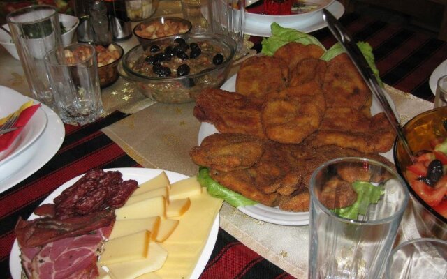 Chardaka Guest House