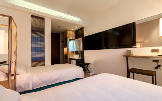 Lacle Hotel - Luzhou Taipei