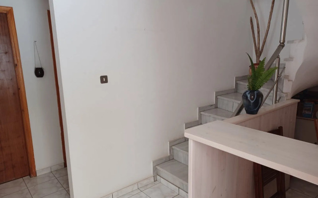 Argiro Studios And Apartments