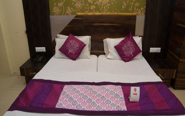 OYO 4065 Hotel Richi
