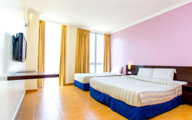 Ample Hotel