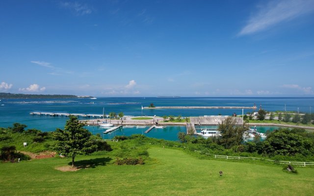 Marine Piazza Okinawa