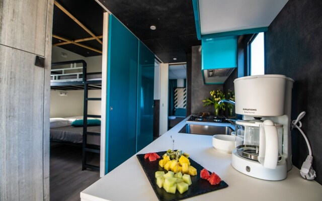 Superior Mobile Homes in Camping Kazela