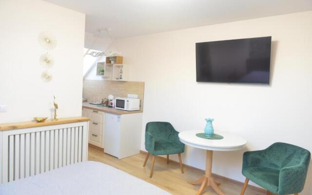 Magic Five - Cazare Reghin ***