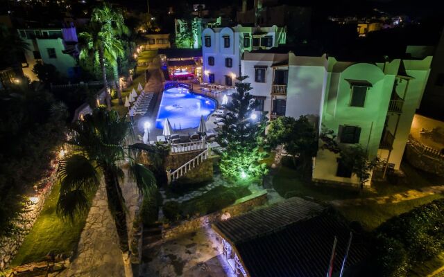 Mira Suites