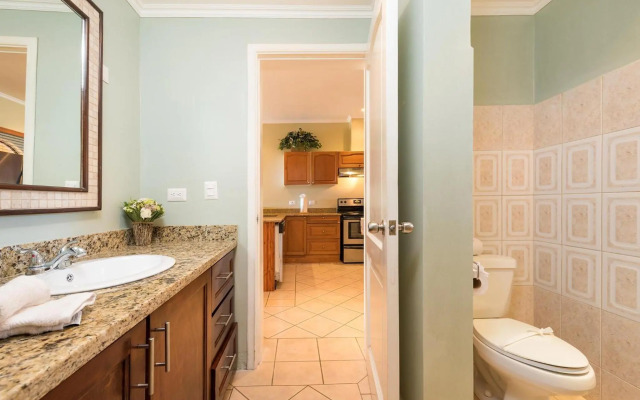 Sunrise 23- 2 Bedroom Ocean View Condo