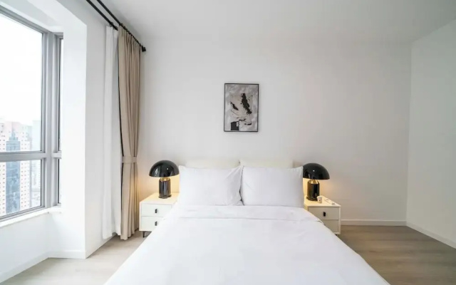 Tyms Spacious 3BR 2BA APT  Laishi Di