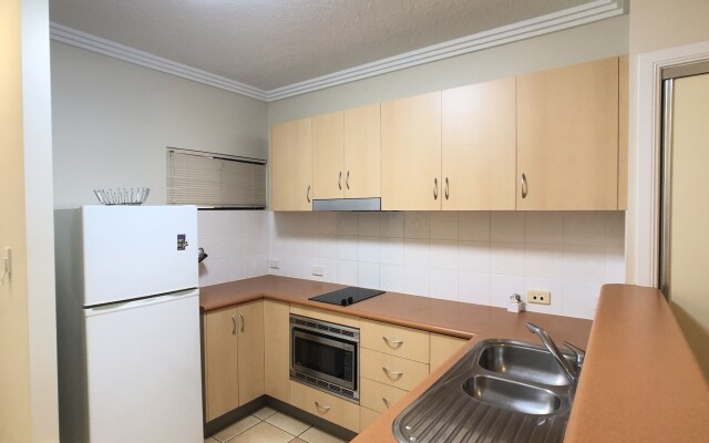 City Plaza Apartments