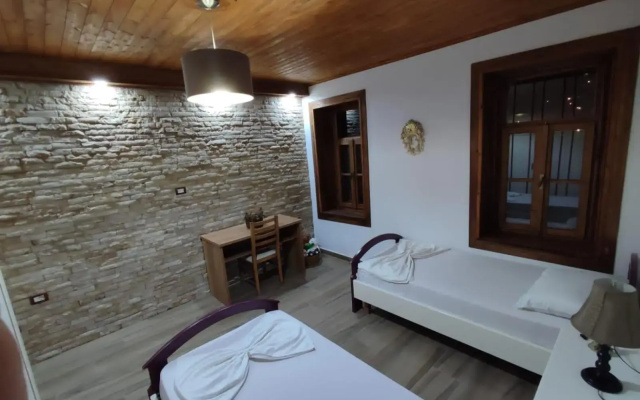 Eni entire guesthouse