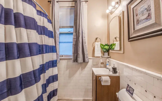 Bluemoon Bungalow 2 Units