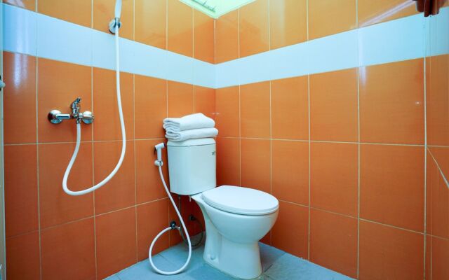 Penginapan Anggrek Syariah 1 by OYO Rooms