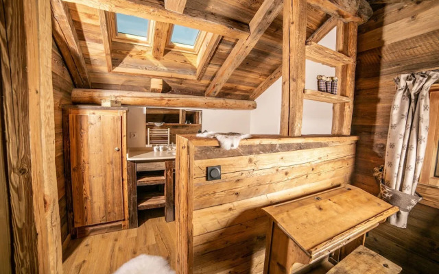 Kashmyre Chalet Luxe Chauffeur Sauna