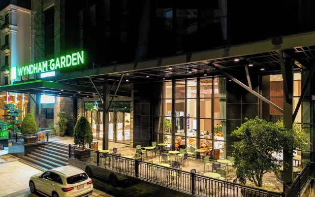 Wyndham Garden Legend Halong