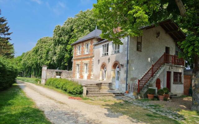 La Fuye du Chateau de Jallanges pour 17 personnes