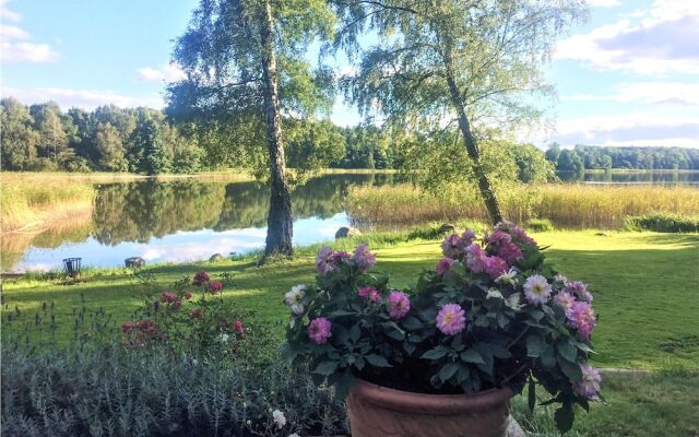 Beautiful Home in Höör With Wifi and 4 Bedrooms