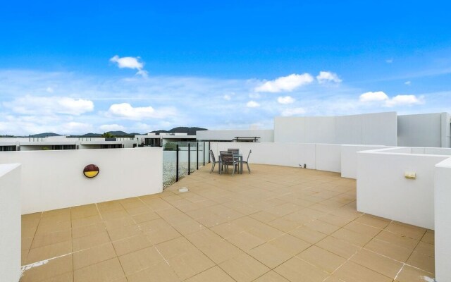 Cotton Beach Rooftop 55