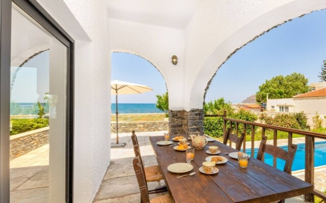 "platanias Beachfront Villa Elsa-90m To Main Square"