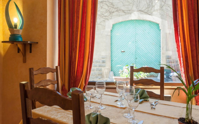 Hotel Le Saint Clément