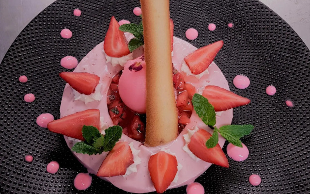 Logis Hotel les Cedres Bleus